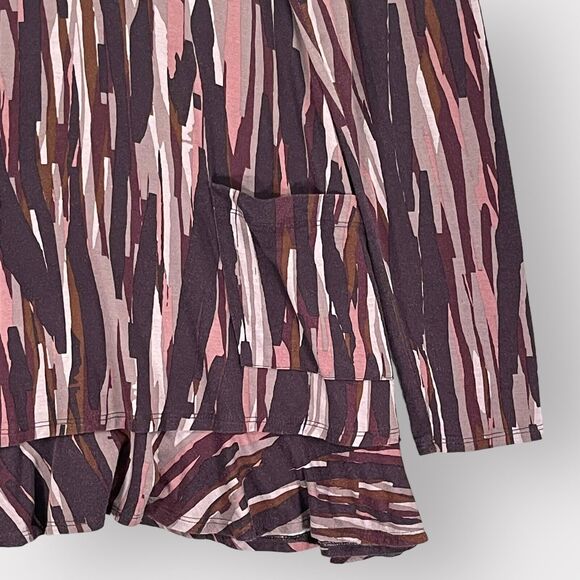 LOGO Tunic Top Women L Purple Pink‎ Print Pockets Ruffled Hem Knit Soft E24 - Picture 5 of 15